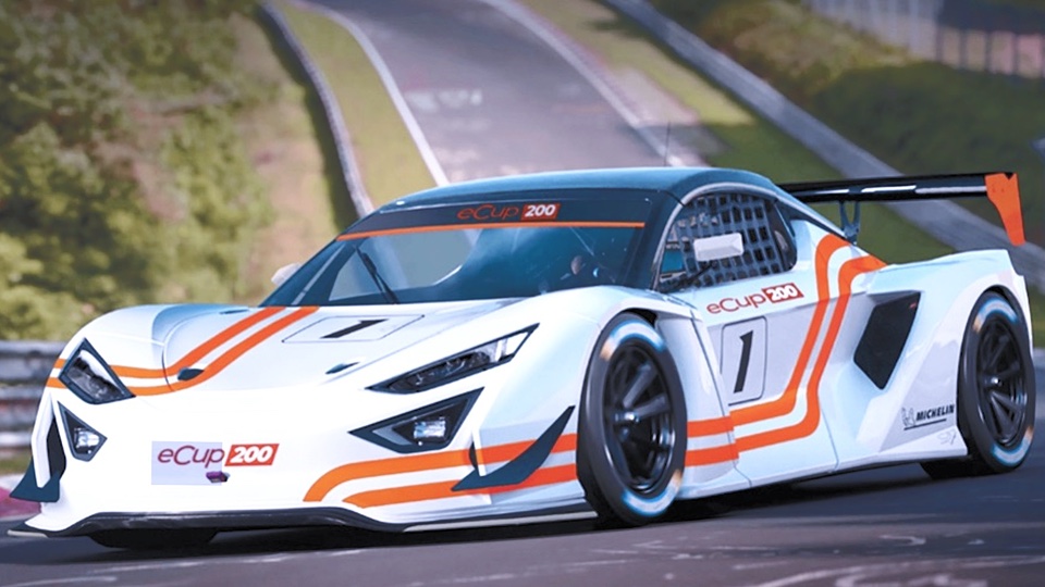 eCup 200 blanche et orange sur un circuit